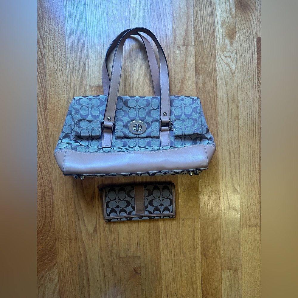 Coach matching purse and wallet